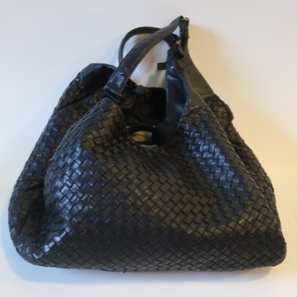 Bottega Veneta Handbags - WOMENS LA BOTTEGA VENETA INTRECCIATO 124864 V0016 8175 BLACK SHOULDER HOBO BAG *